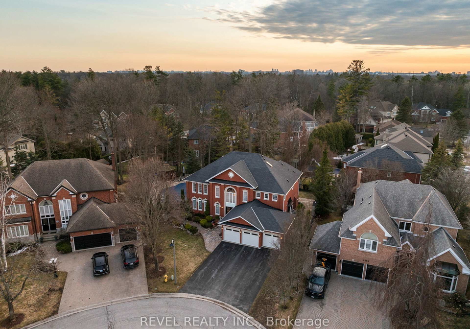 1486-ashwood-gate-pickering-ontario-e12989202