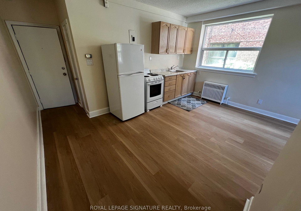 1000-oconnor-drive-east-york-ontario-e12989454