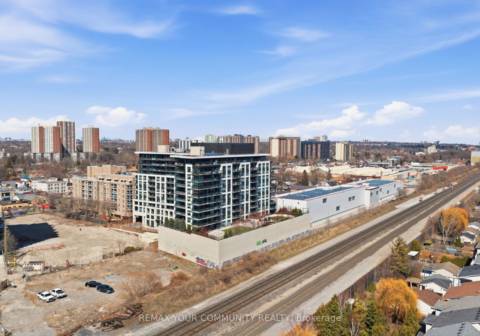 8-trent-avenue-toronto-ontario-e12991842