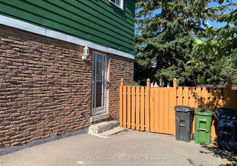 90-crittenden-square-scarborough-ontario-e12992062