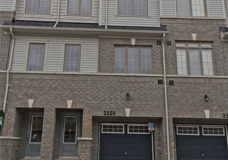 2559-barbarolli-path-oshawa-ontario-e12992134