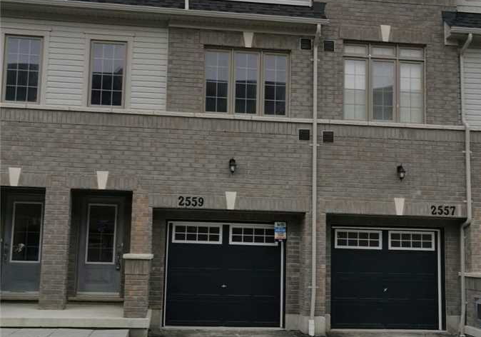 2559-barbarolli-path-oshawa-ontario-e12992134