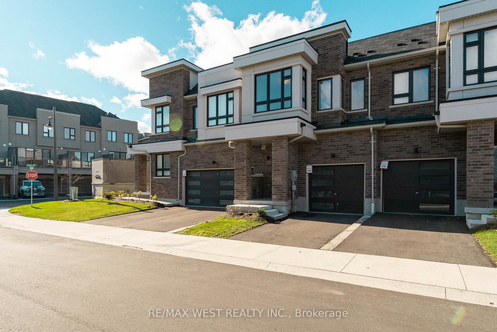153-sailors-landing-drive-clarington-ontario-e12993274
