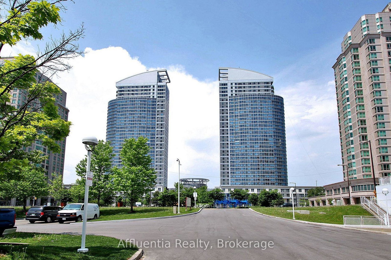 38-lee-centre-drive-scarborough-ontario-e12993404