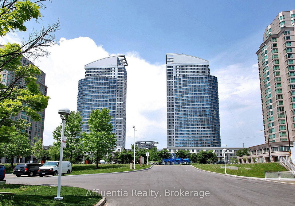 38-lee-centre-drive-scarborough-ontario-e12993404