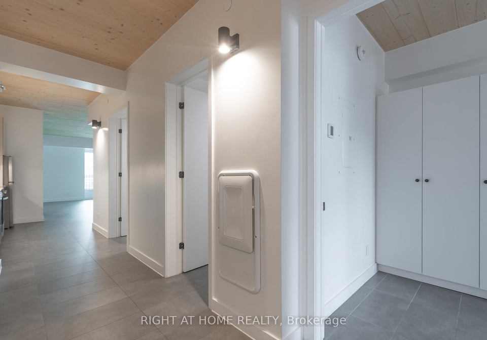 1598-queen-street-e-toronto-ontario-e12993840