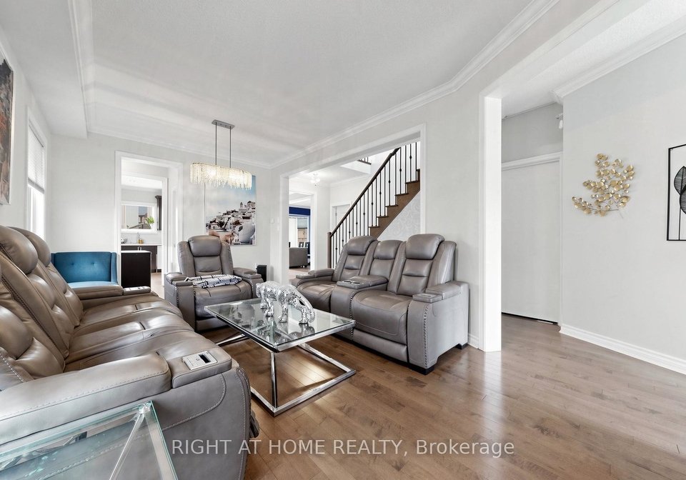 868-wrenwood-drive-oshawa-ontario-e12994138