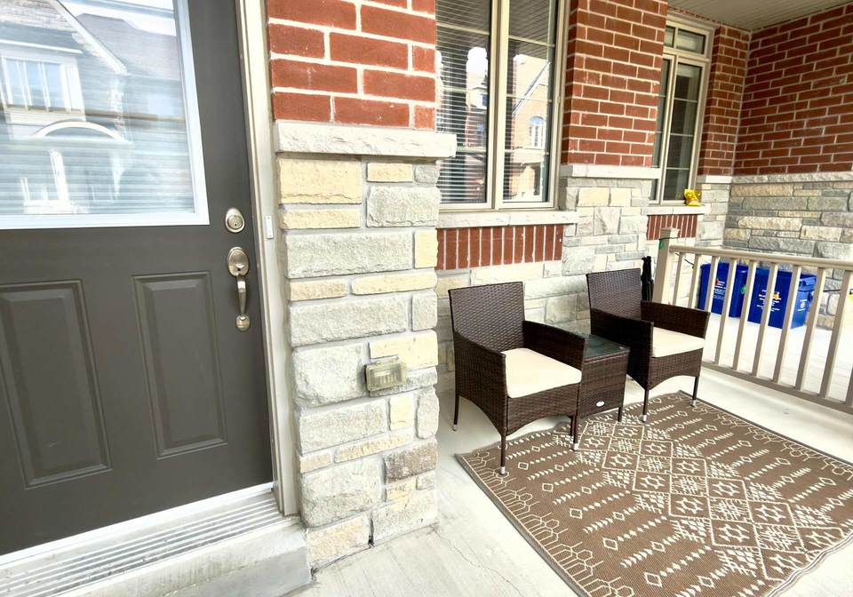 12-cachia-lane-ajax-ontario-e12994184
