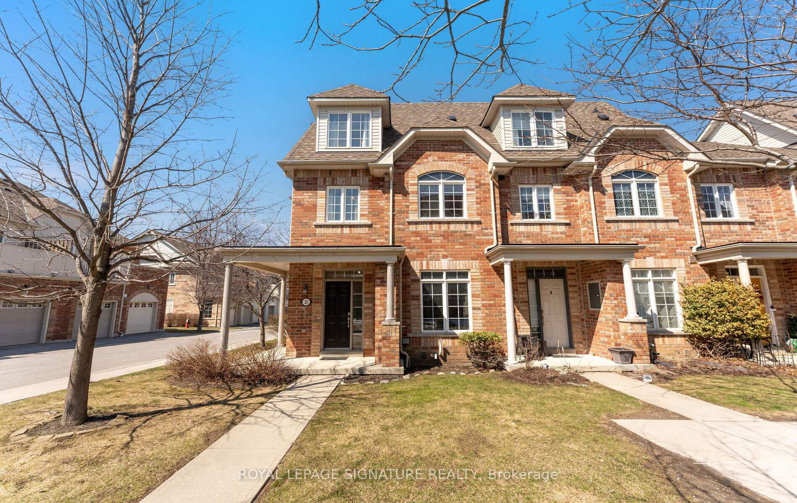 23-yewtree-way-whitby-ontario-e12994682