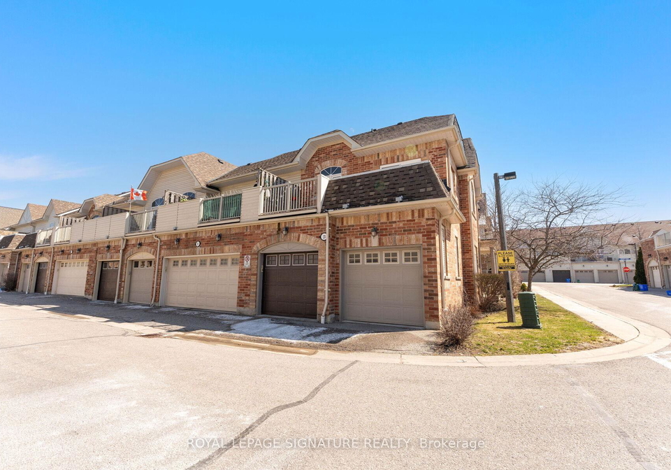 23-yewtree-way-whitby-ontario-e12994682