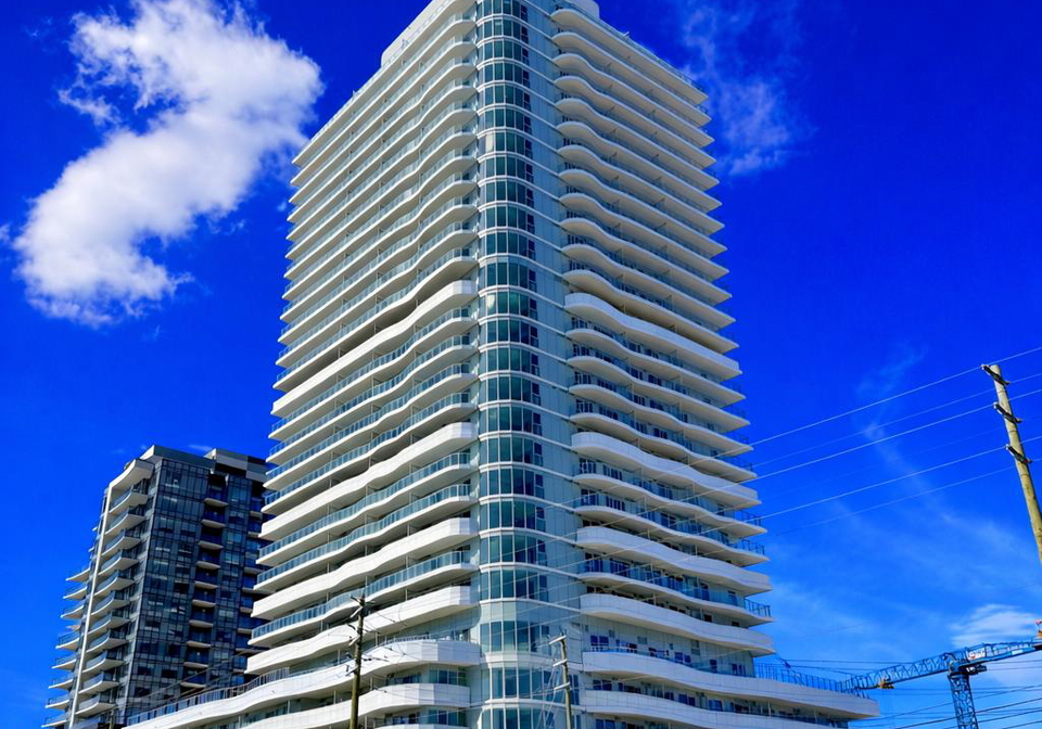 1010-sandy-beach-road-pickering-ontario-e12994892