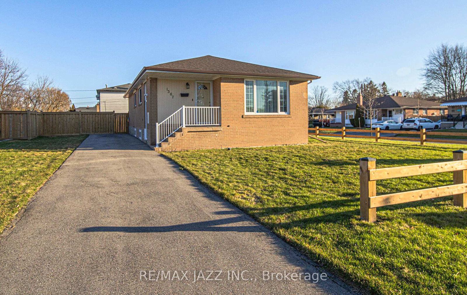 1367-garvolin-avenue-pickering-ontario-e12994990