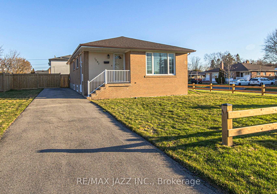 1367-garvolin-avenue-pickering-ontario-e12994990