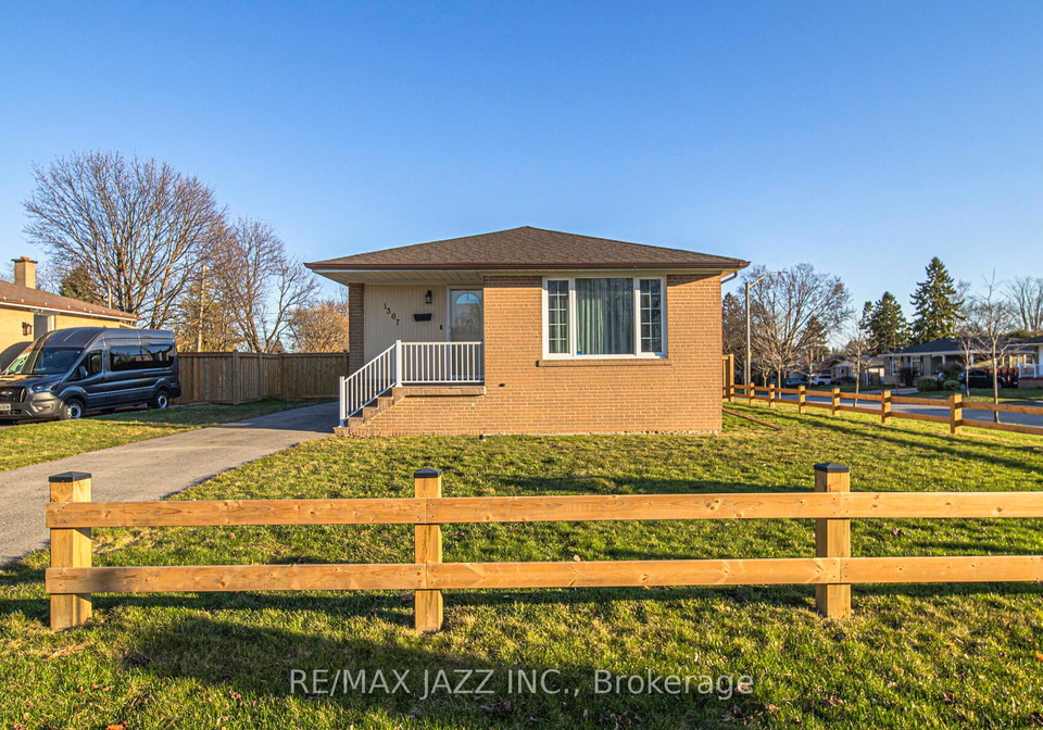 1367-garvolin-avenue-pickering-ontario-e12994990