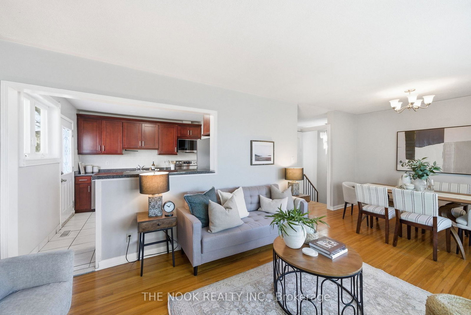 1005-centre-street-n-whitby-ontario-e12995194