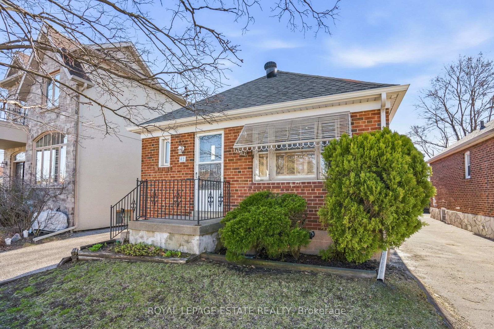 62-binswood-avenue-east-york-ontario-e12995258