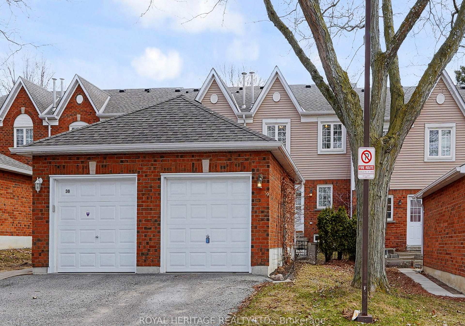 10-bassett-boulevard-whitby-ontario-e12995324