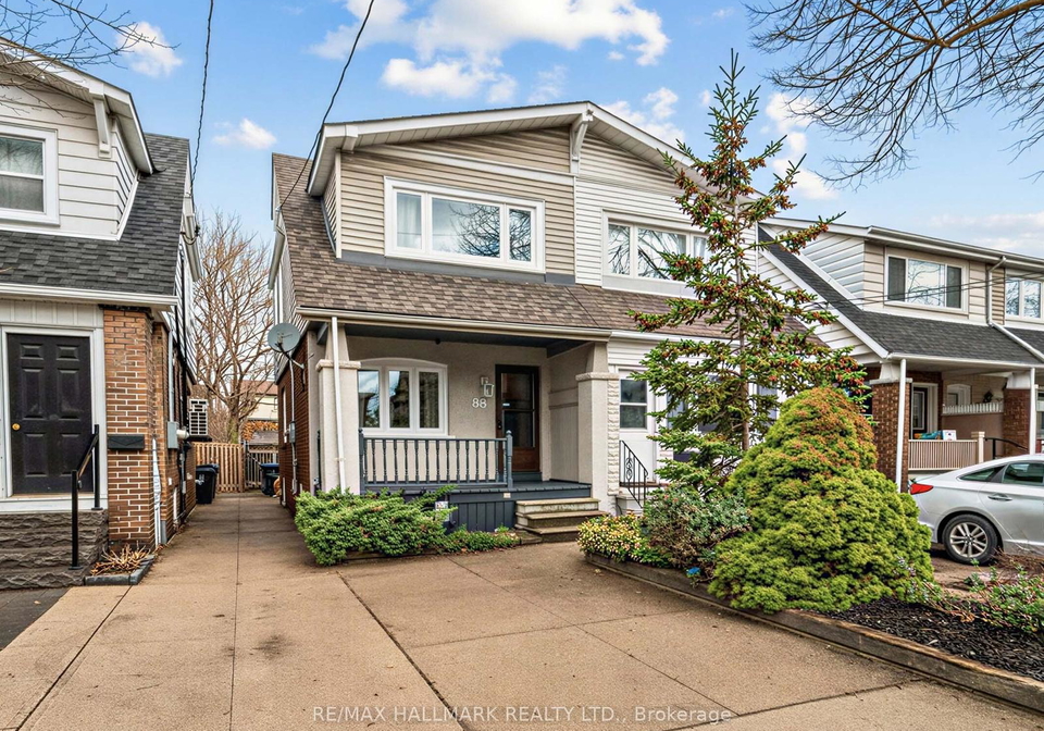 86-mortimer-avenue-east-york-ontario-e12995534