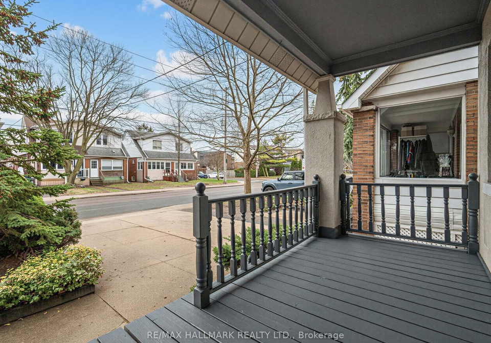 86-mortimer-avenue-east-york-ontario-e12995534