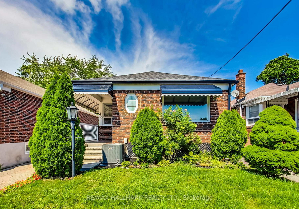 40-tiago-avenue-east-york-ontario-e12995844