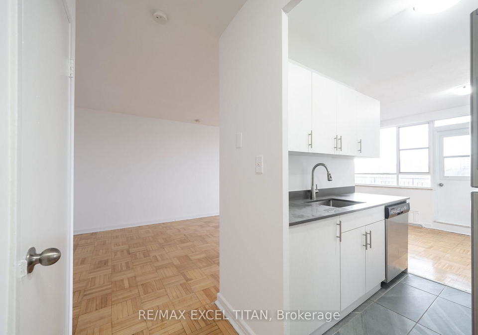 165-cosburn-avenue-east-york-ontario-e12997010