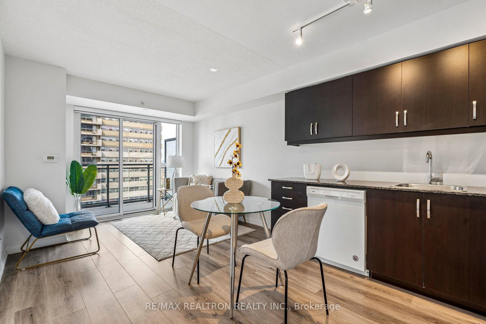 30-meadowglen-place-scarborough-ontario-e12997382