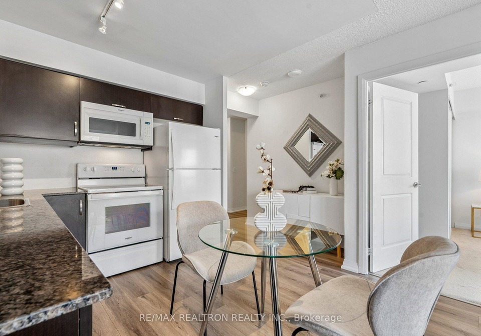 30-meadowglen-place-scarborough-ontario-e12997382