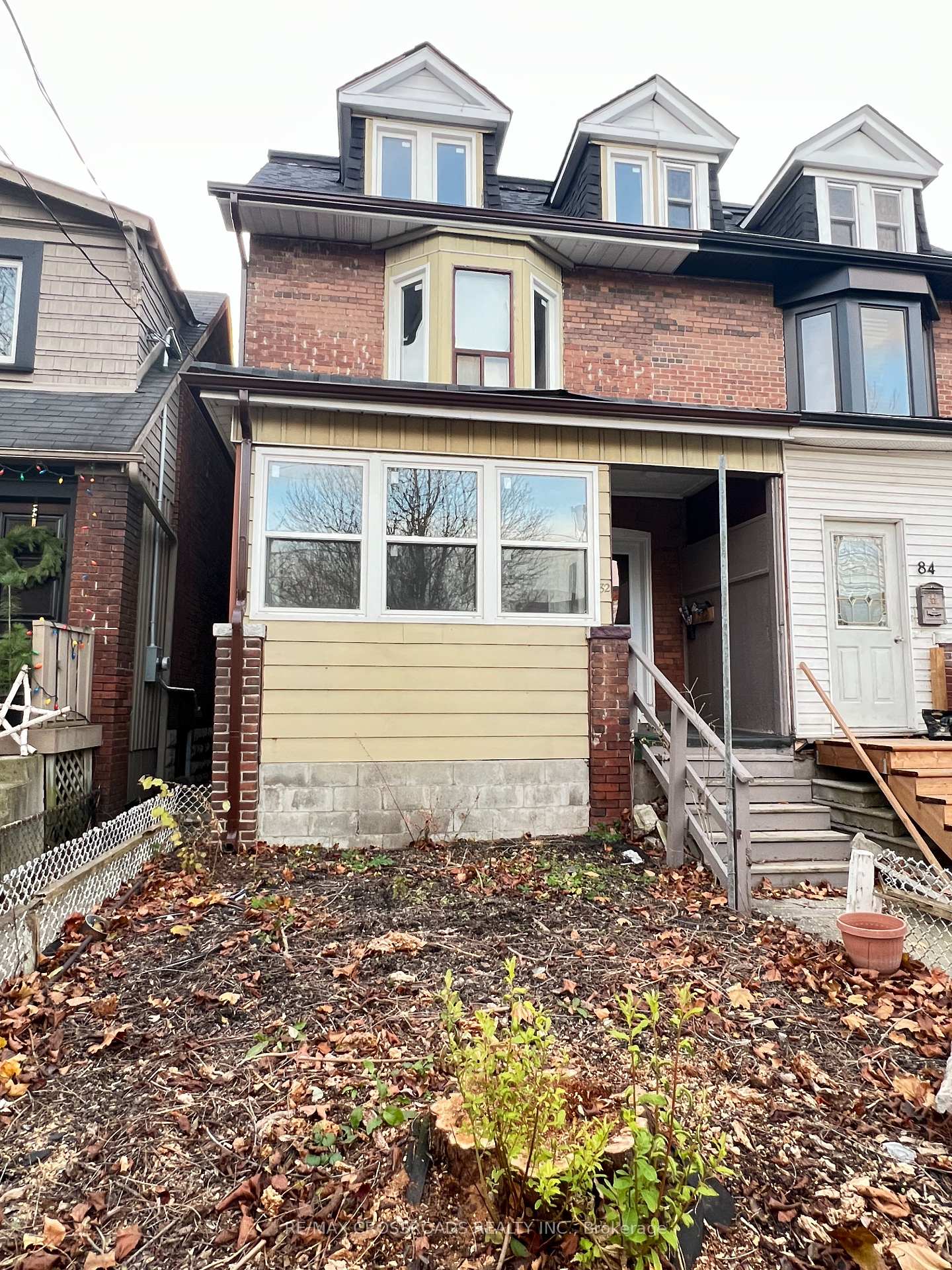 82-curzon-street-toronto-ontario-e12997418