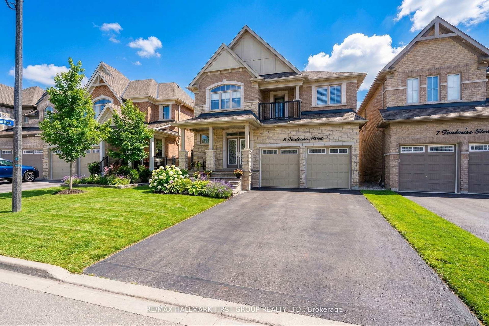 5-toulouse-street-whitby-ontario-e12997754