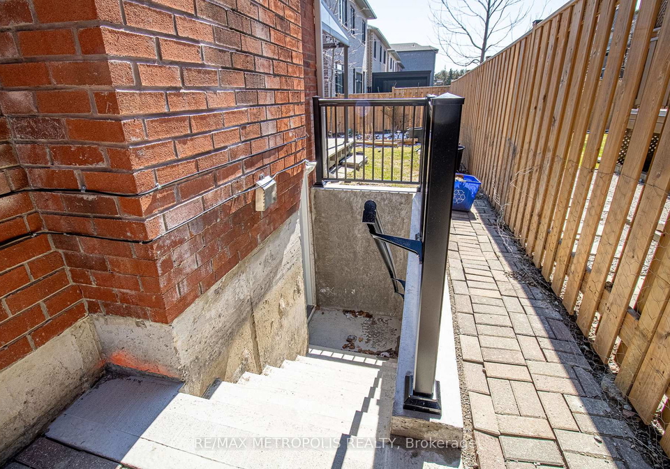 507-charnwood-court-pickering-ontario-e12997858