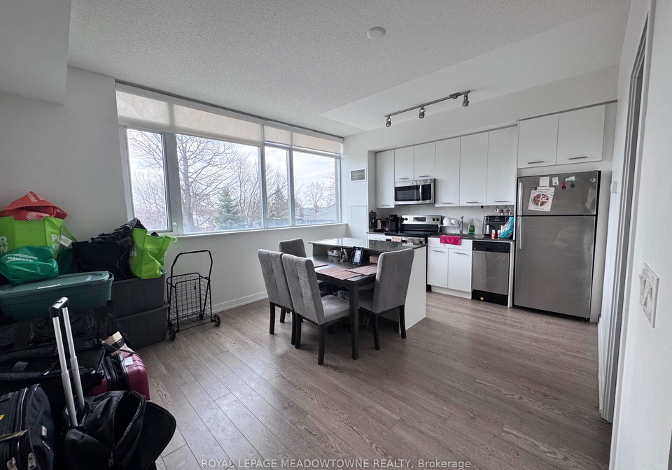 2055-danforth-avenue-toronto-ontario-e12998206