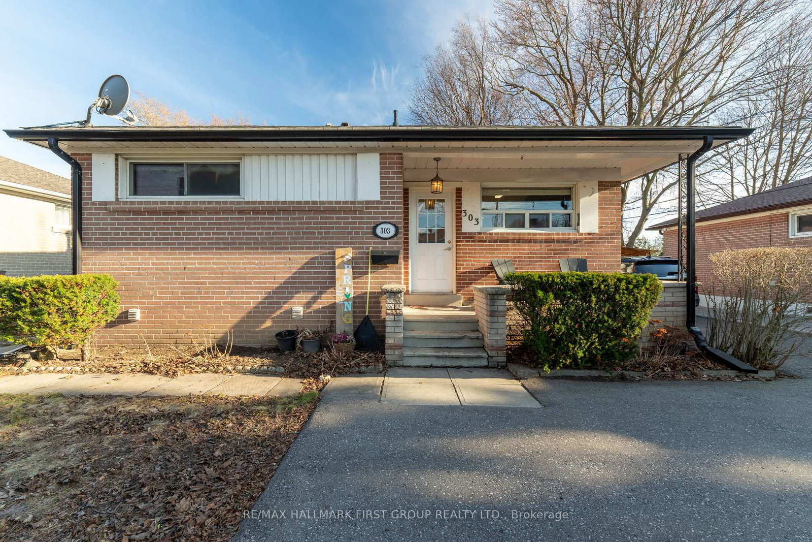 303-rossland-road-w-whitby-ontario-e12999218