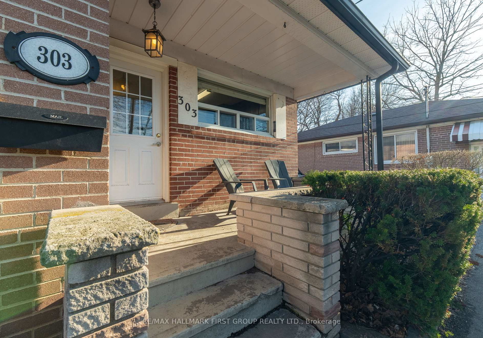 303-rossland-road-w-whitby-ontario-e12999218