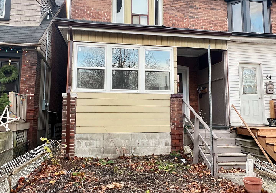 82-curzon-street-toronto-ontario-e12999432
