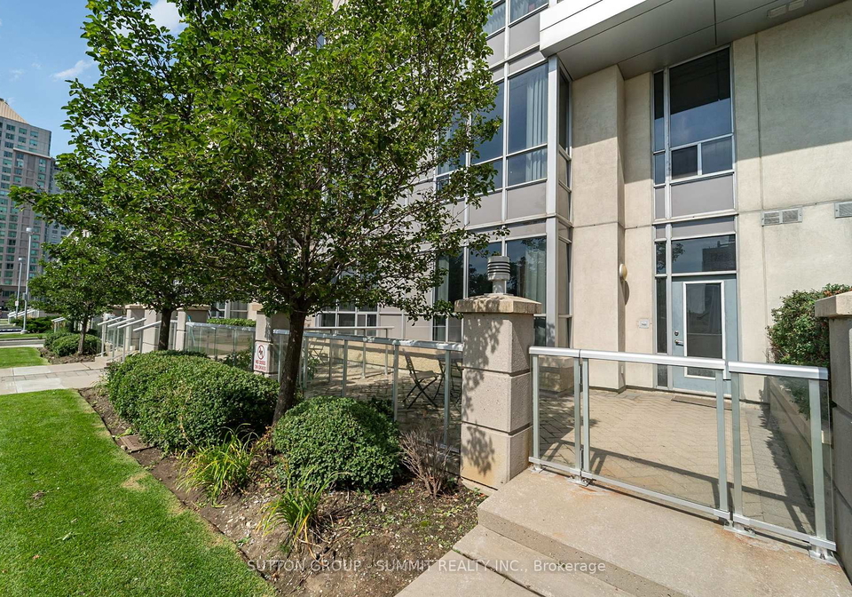 38-lee-centre-drive-scarborough-ontario-e12999744