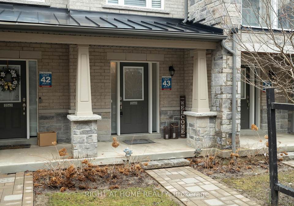 2560-ladyfern-crossing-pickering-ontario-e12999882