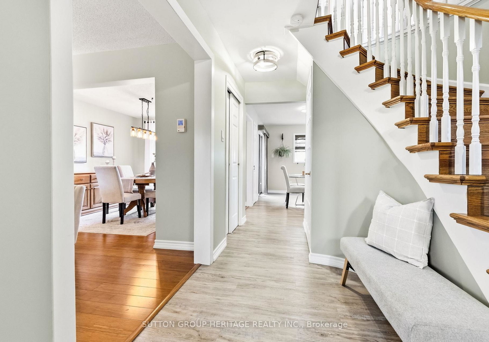 204-lake-driveway-w-ajax-ontario-e13000318