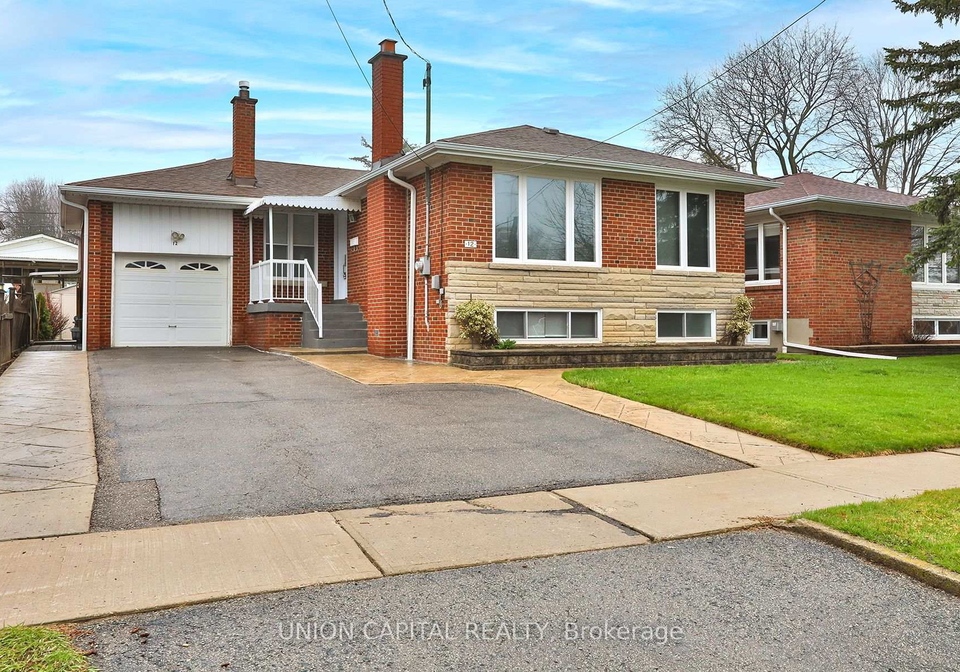 12-anola-place-scarborough-ontario-e13000822