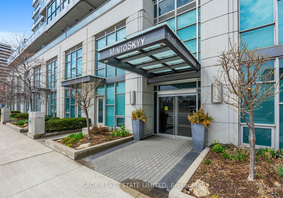 1048-broadview-avenue-east-york-ontario-e13001084