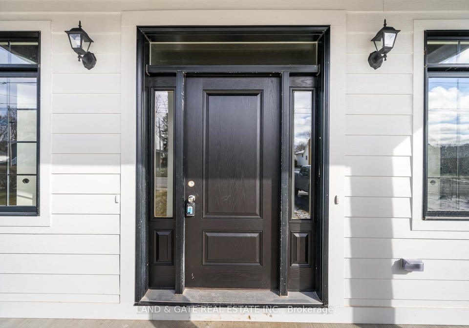 127-gibbons-street-oshawa-ontario-e13001102
