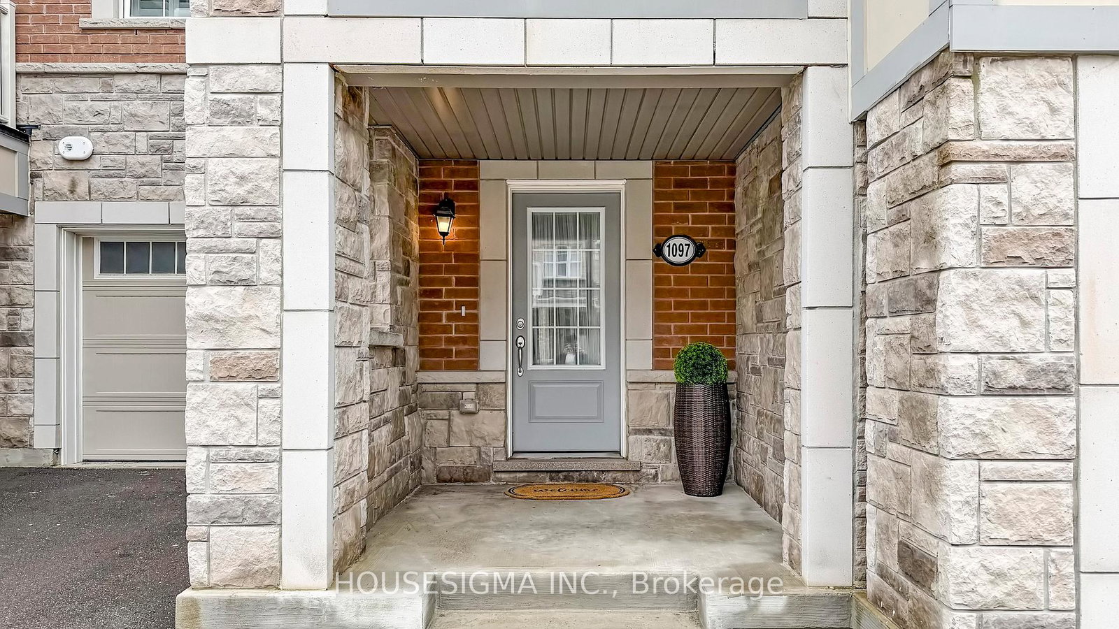 1097-silk-street-pickering-ontario-e13001458