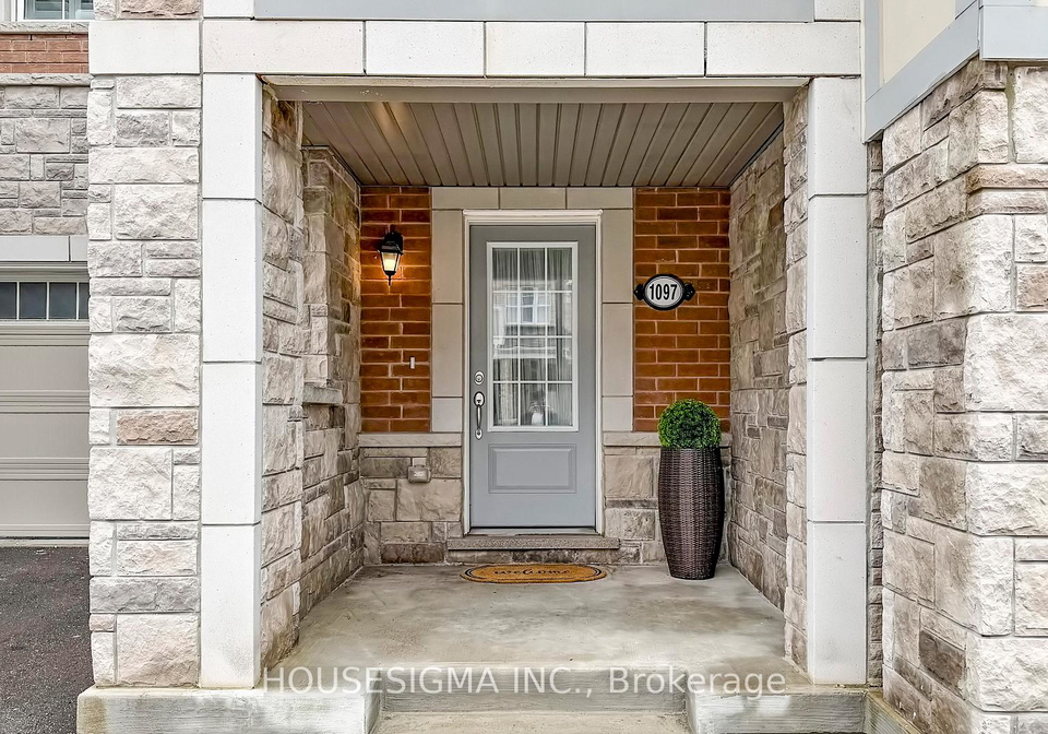 1097-silk-street-pickering-ontario-e13001458