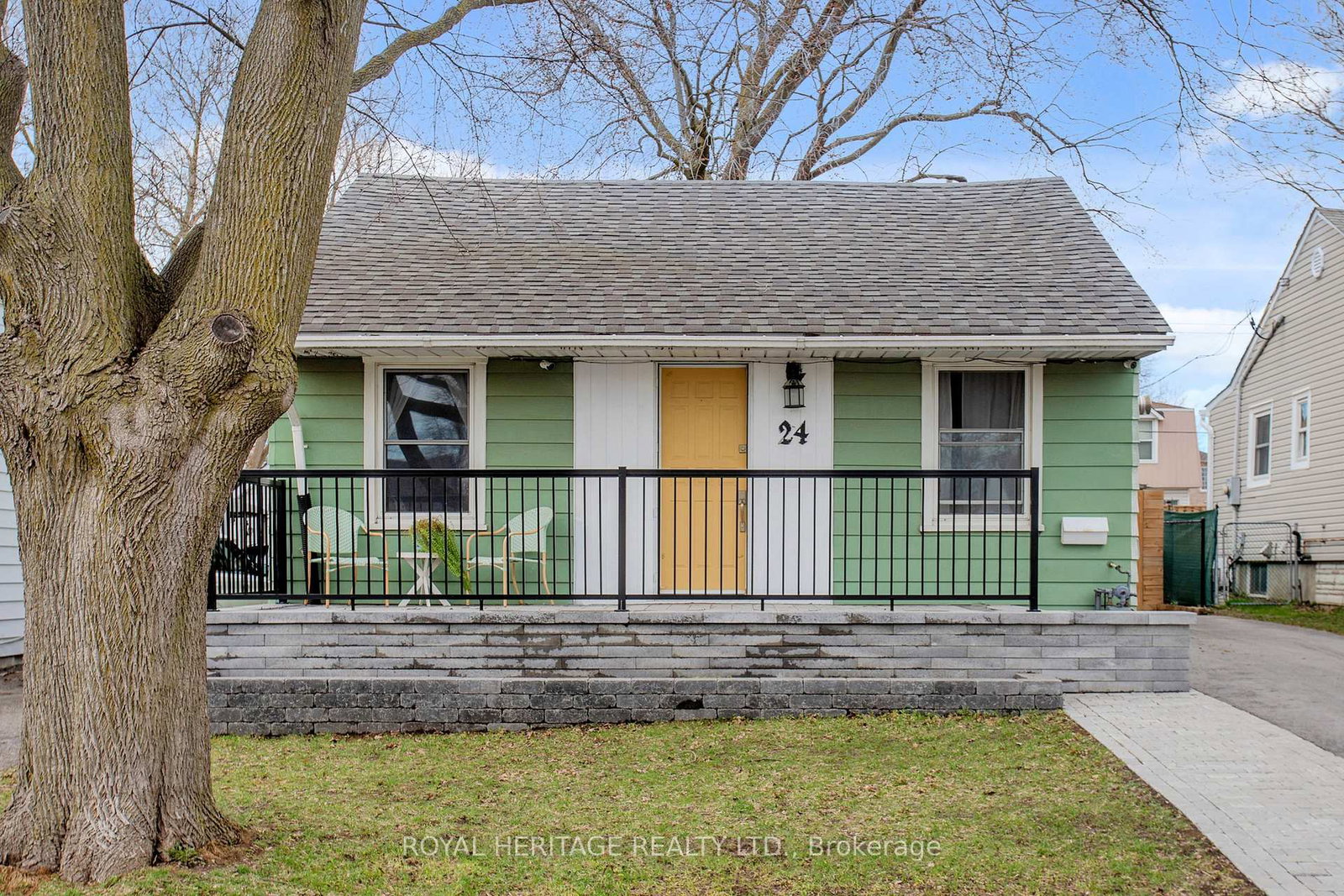 24-york-street-ajax-ontario-e13001556