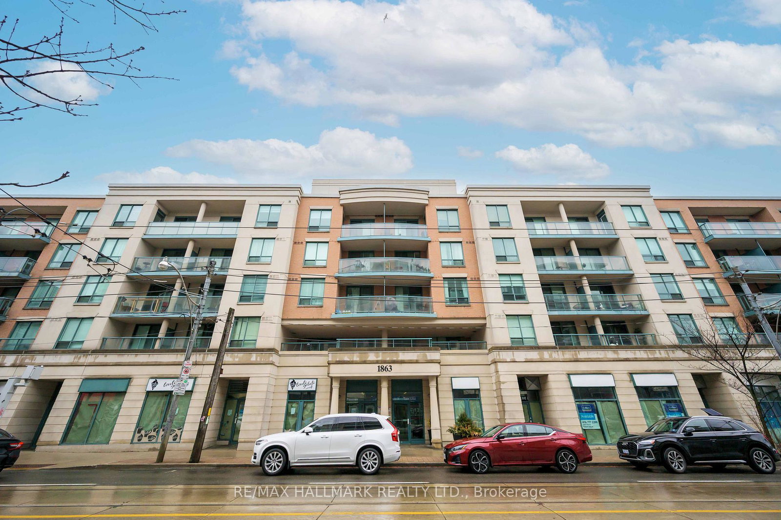 1863-queen-street-e-toronto-ontario-e13002318