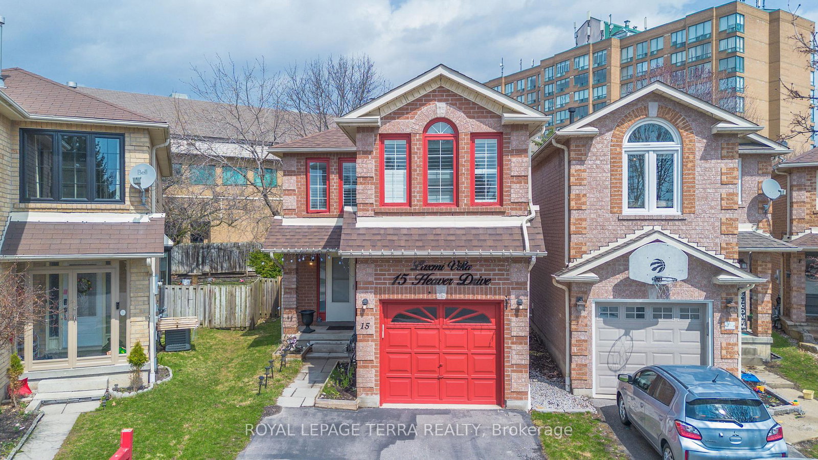 15-heaver-drive-whitby-ontario-e13002954