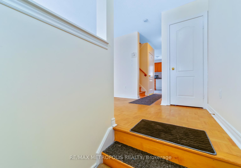 16b-gower-street-east-york-ontario-e13002956