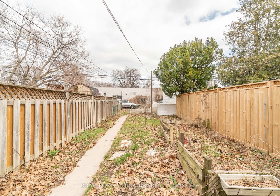 13-kenworthy-avenue-scarborough-ontario-e13003150