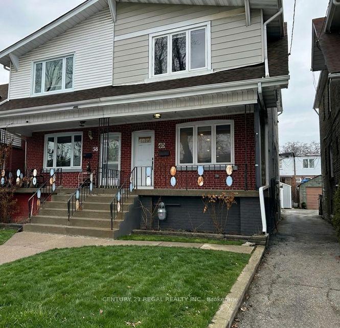 40-glebeholme-boulevard-east-york-ontario-e13003204