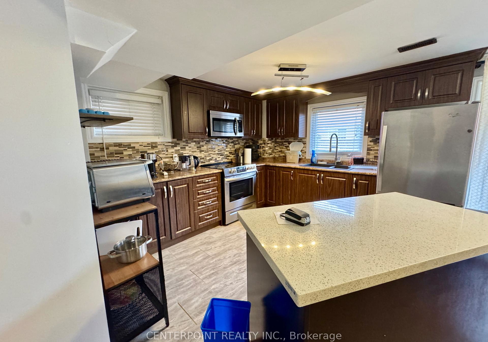 11-luce-drive-ajax-ontario-e13003434