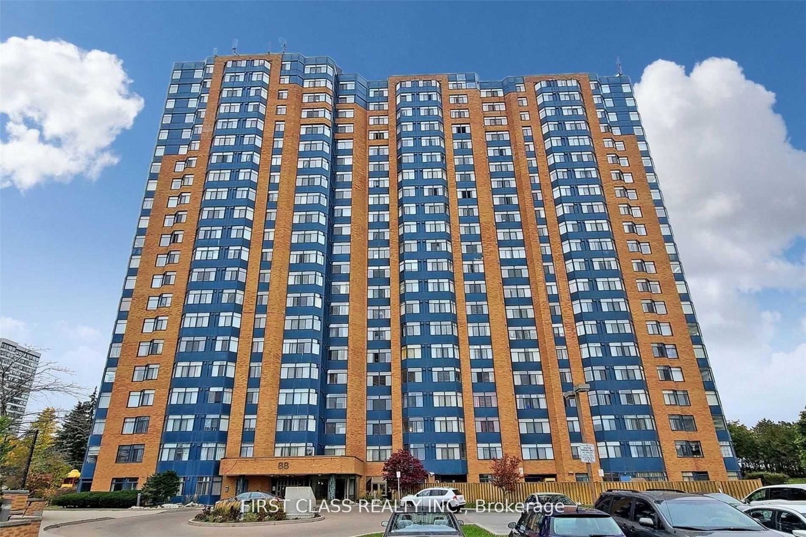 88-alton-towers-circle-scarborough-ontario-e13003610